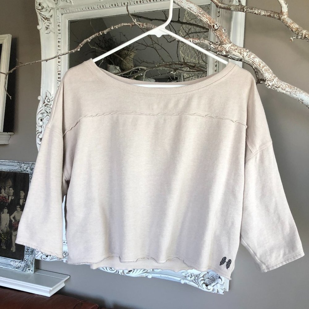 VICTORIA'S SECRET CROP SWEATSHIRT 3/4 SLEEVES TAN SIZE S/P
